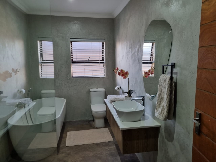 5 Bedroom Property for Sale in Kathu Northern Cape